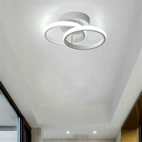 Nowoczesna oprawa sufitowa LED