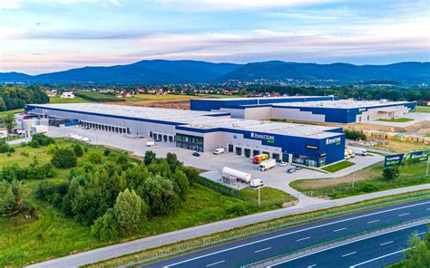 Nowoczesny zakład produkcyjny firmy Arsanit
