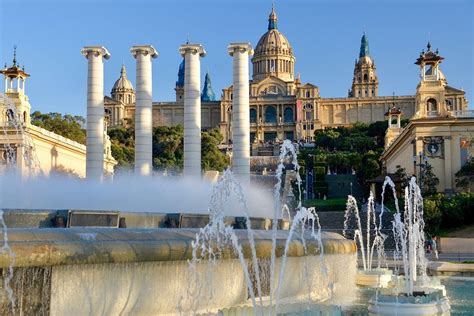 Palau Nacional i Magiczna Fontanna Montjuïc