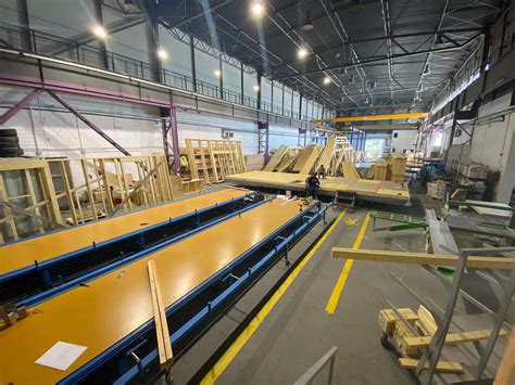 Proces produkcji modułów domów prefabrykowanych w fabryce