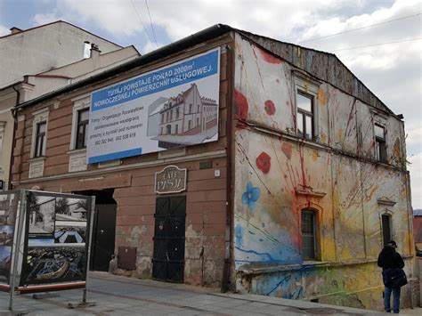 Ruiny spalonej kamienicy przy Wielkich Schodach w Tarnowie