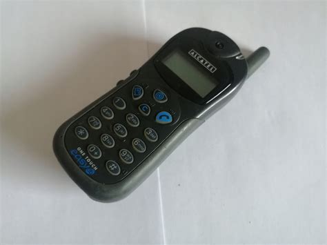 Stary telefon komórkowy Nokia
