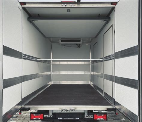 Schematyczny przekrój Peugeot Boxera z zabudową piekarniczą