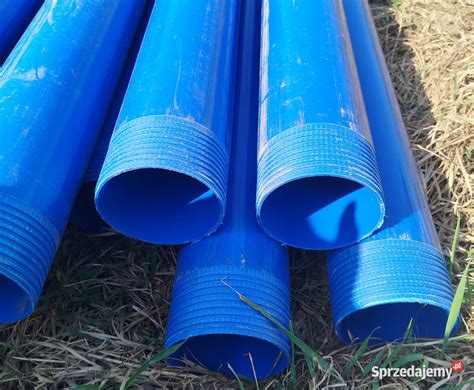 Przekrój rury PVC z widoczną grubością ścianki