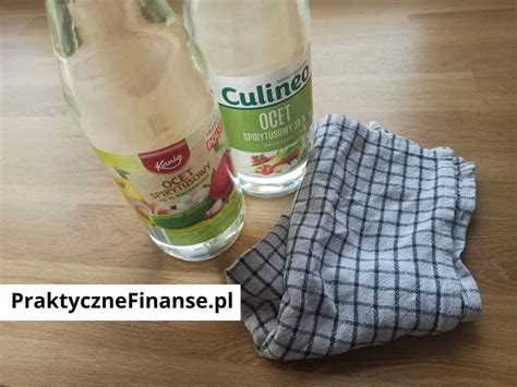 Ilustracja przedstawiająca sodę oczyszczoną i ocet w użyciu