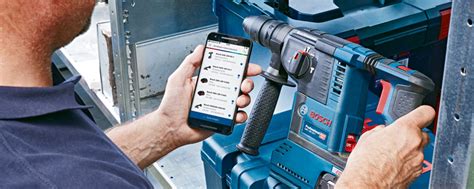 smartfon z aplikacją Bosch PRO360