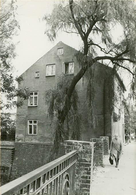 Budynek mieszkalny z lat 80. XX wieku