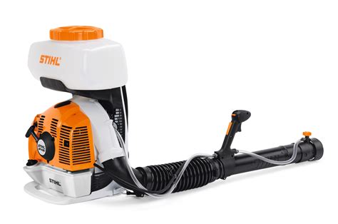 Zbiornik opryskiwacza STIHL SR 430 z widocznym otworem wlewowym