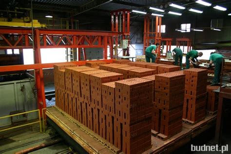 Produkcja cegły klinkierowej w piecu