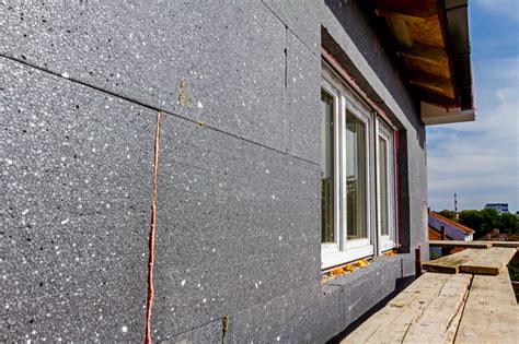 Styropian grafitowy i biały elewacyjny