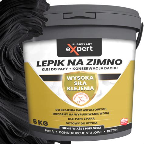 Dłoń nakładająca lepik na zimno na papę dachową